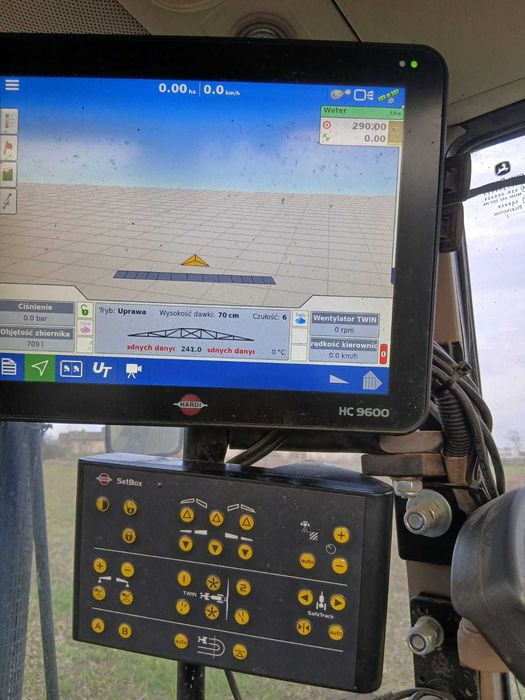 Opryskiwacz Hardi Commander TWIN 7000