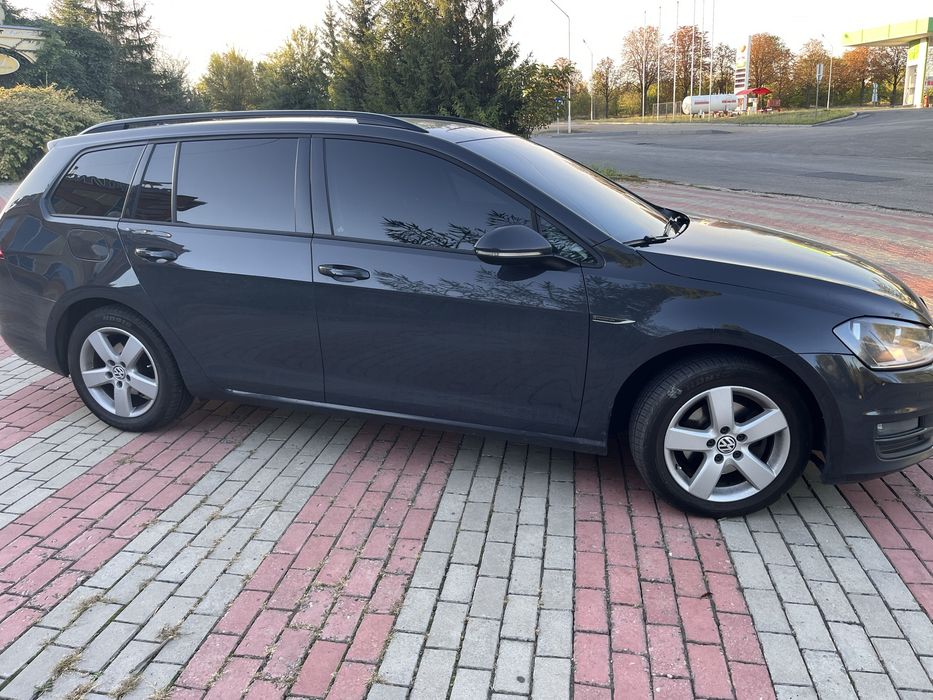 Гольф 7 универсал 1,6 тди