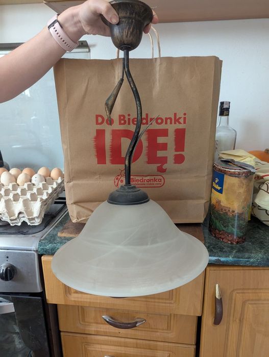 Lampa wisząca mleczny klosze motyw liści