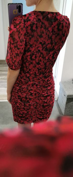 Czerwona kwiecista sukienka, mohito xs/34