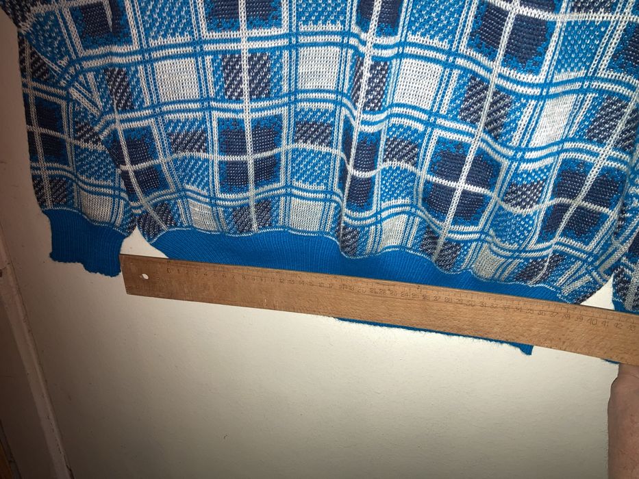 Свитер новый мужской