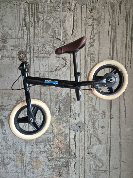 bicicleta de aprendizagem criança