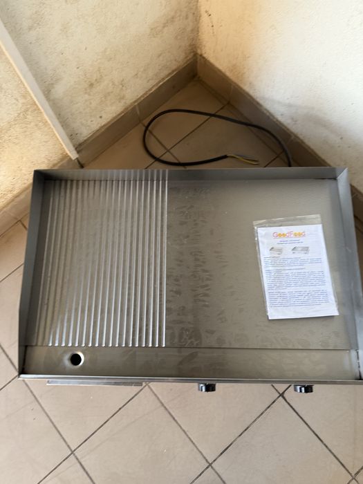 Гриль Жарочна Поверхня Комбінована 800х530 мм.Нова !!!