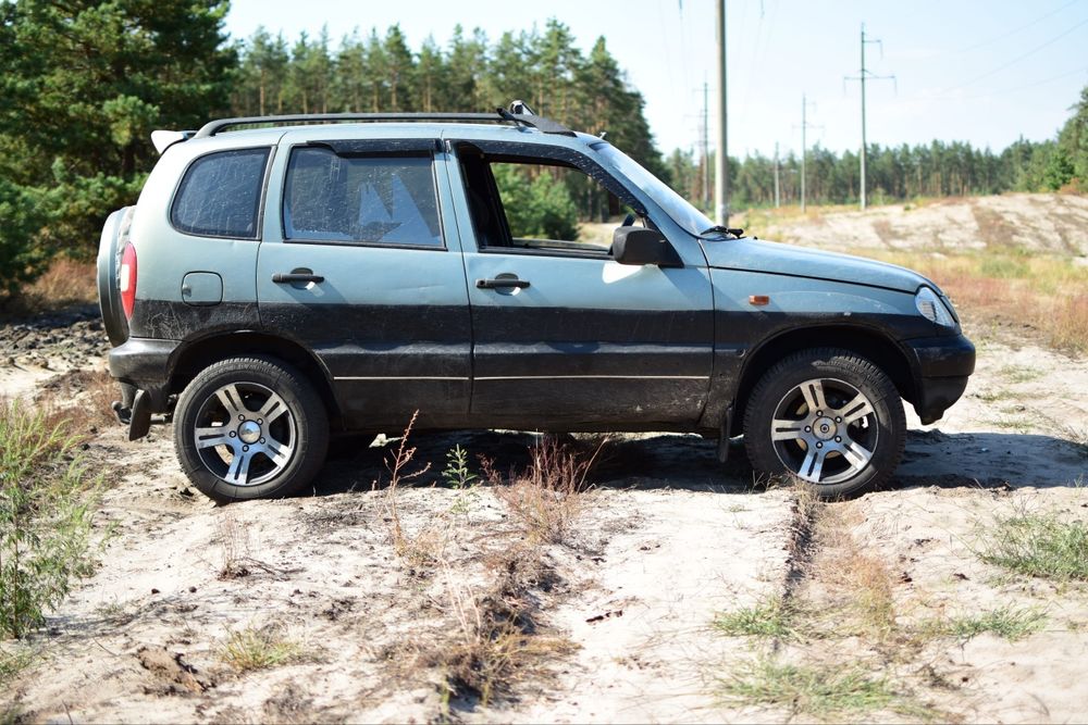 Chevrolet niva 4x4 нива