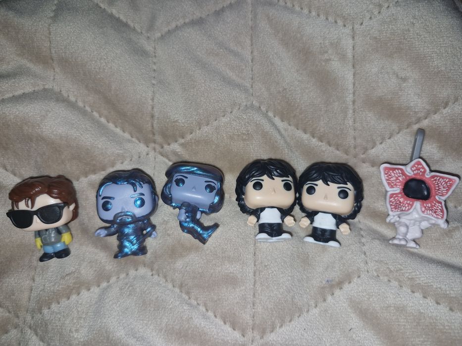 Фігурки Stranger Things Kinder joy
