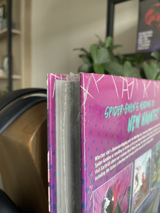 Комікс. Spider-Gwen Ghost Spider Omnibus