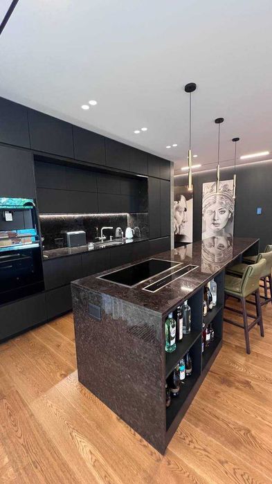 Продажа одноэтажного дома с бассейном и ремонтом в Сосновом Береге.