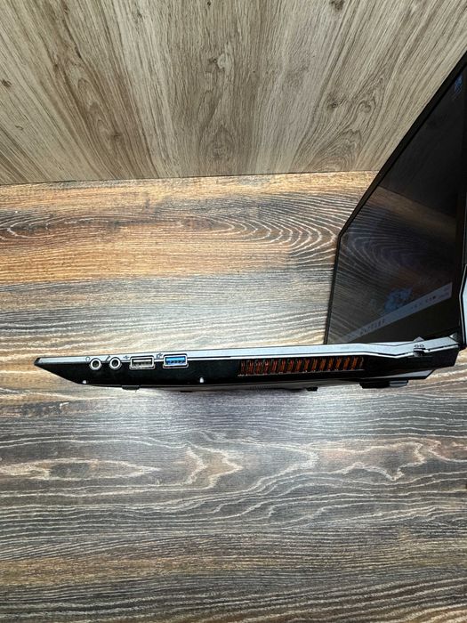Ігровий ноутбук Clevo N850HJ 15.6FHD|Intel Core i7-7700HQ|DDR4-16GB|SSD-512GB|GTX-1050 4GB