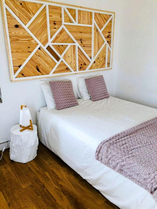 Quarto de solteiro ou casal em alfragide 575€