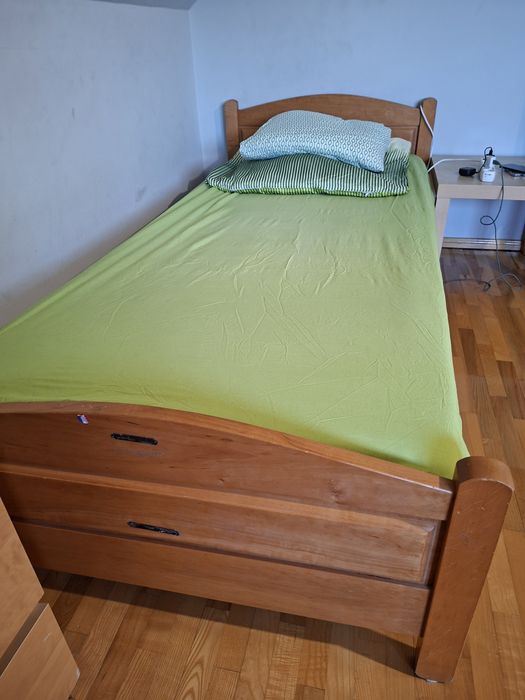 Sprzedam łóżko drewniane