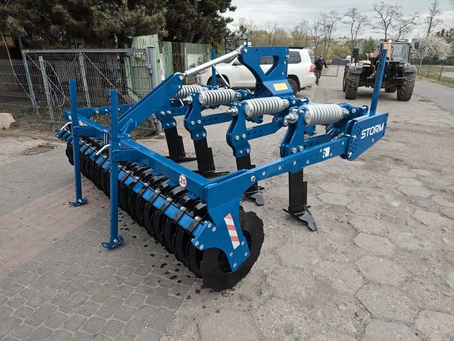 Głębosz Spulchniacz Rolmako STROM 3.0M 4 zęby  wał stalowy fi 600mm