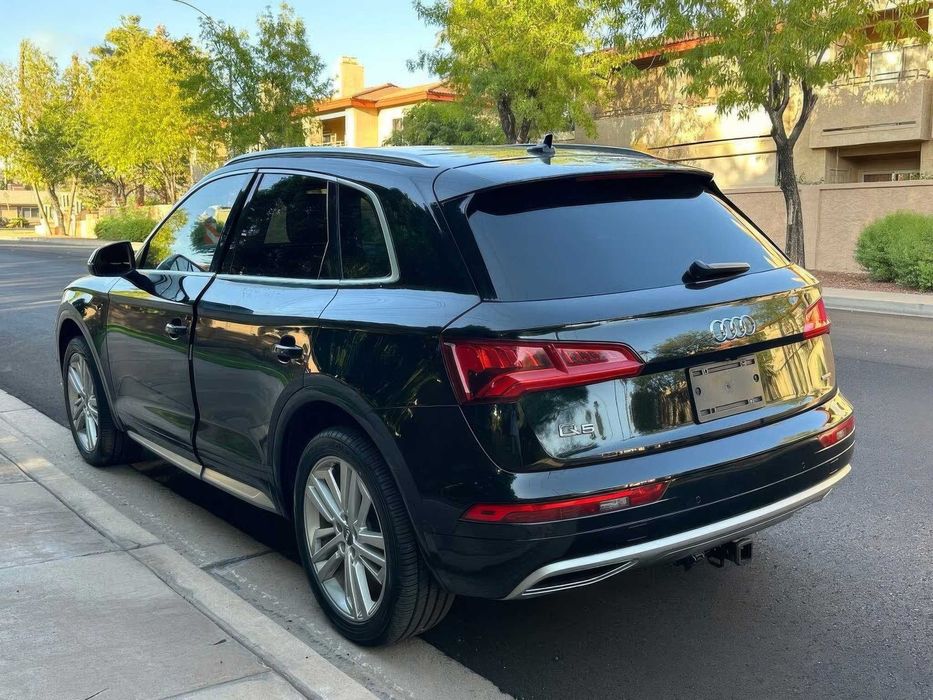 Audi Q5 quattro Prestige      2019