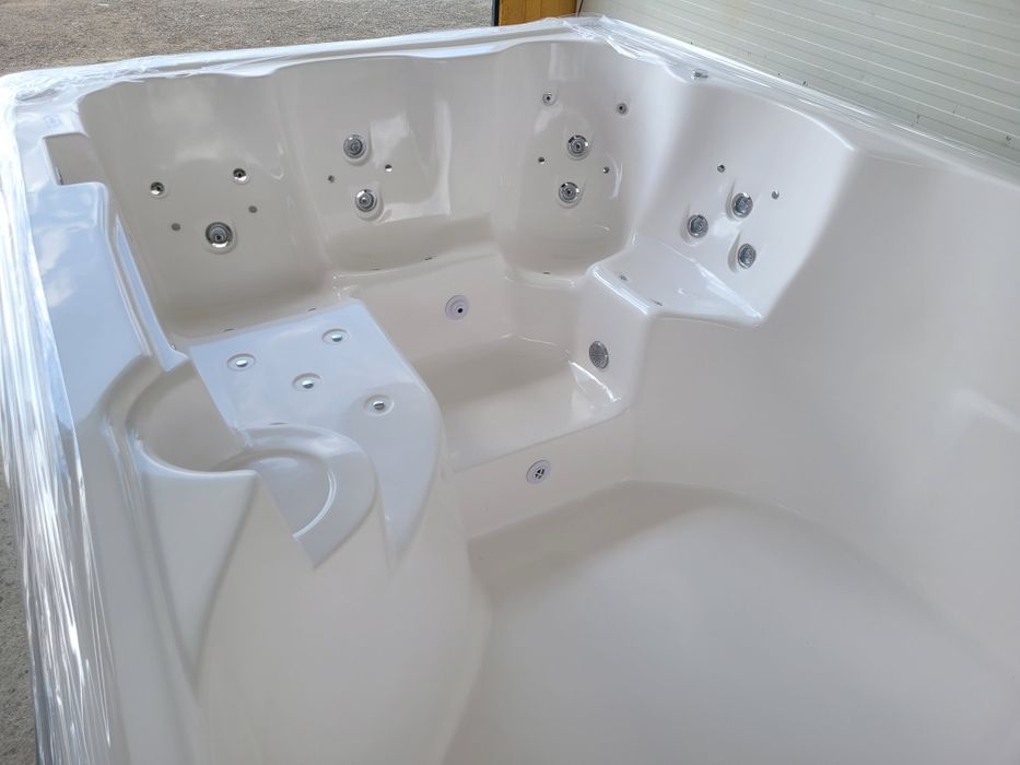 Basen KONGO 480 x 225 x 120cm Swim Spa Bania Balia Hydromasaż Hot tub