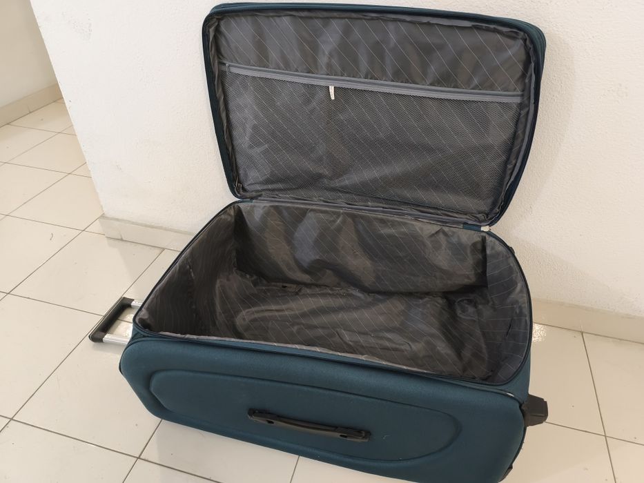 Mala  viagem altura. 0.80  larg. 0.50