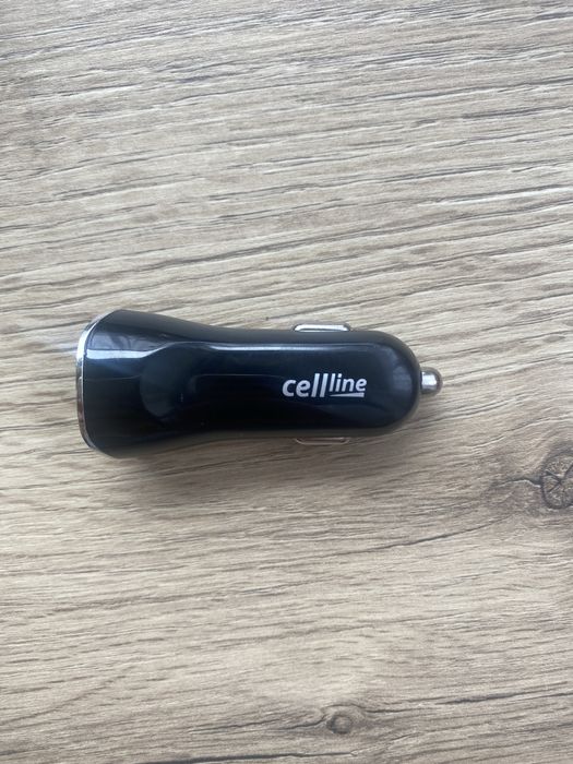 Ładowarka samochodowa cellline, cc19