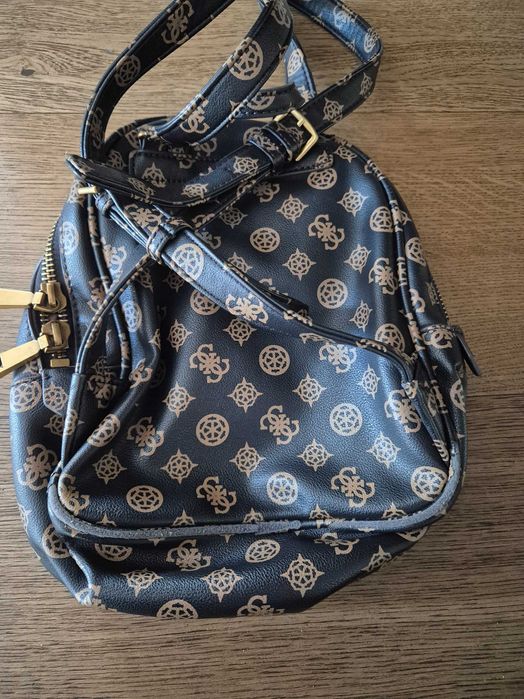 Plecak maly marki Guess