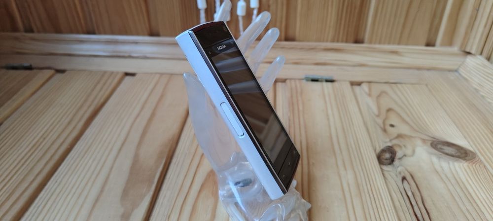 Nokia X6-00       .