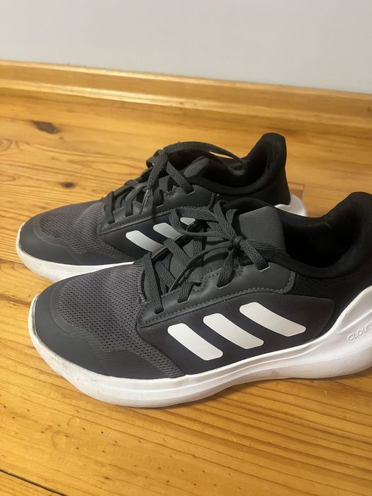 Кросівки  Adidas супер легкі 37 розмір