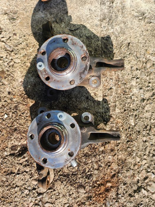 Поворотний кулак VW T5 GP VW T6 цапфа,ступиця Volkswagen T6.1 MULTIVAN