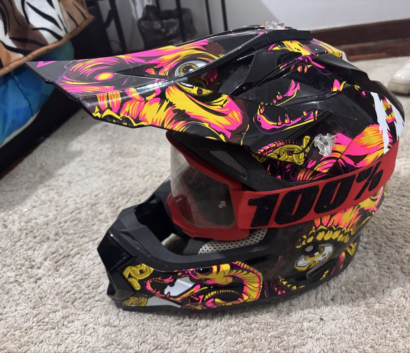 Capacete de Motocross em Excelente Estado