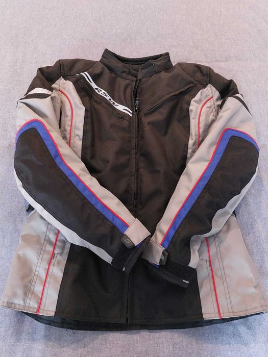 Troco Casaco para andar de mota