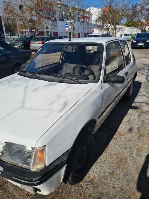 Pegeut 205 xad!
