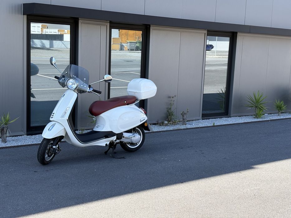 Vespa Primavera 50 2T   ( Para carta AM ou de Ciclomotor )