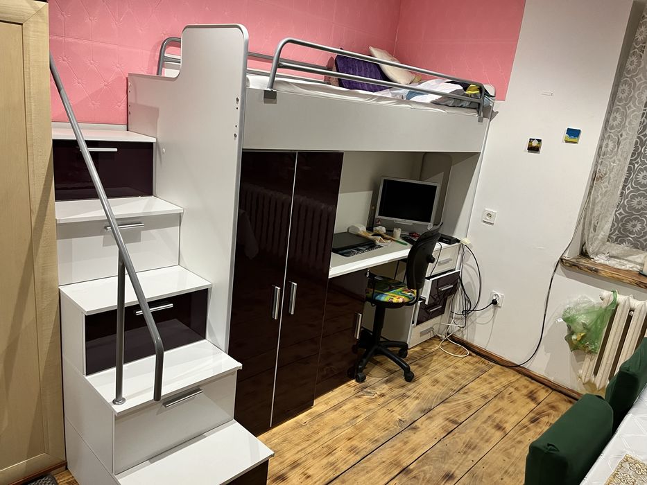 zestaw - łóźko piętrowe + biurko + szafa + półki w schodach