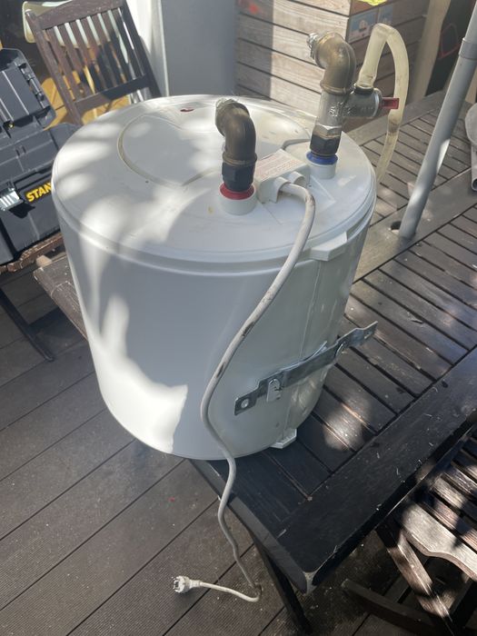 Boiler / Termoacumulador ATL Delta 15 L – 230V – 1200W – Autocaravana/Caravana