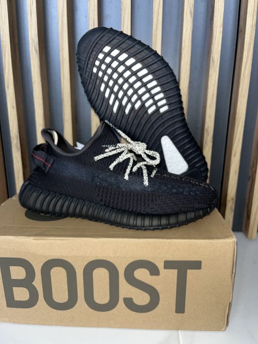 Yeezy 350 v2 black czarne rozmiar 37 1/3 38-38,5 nowe