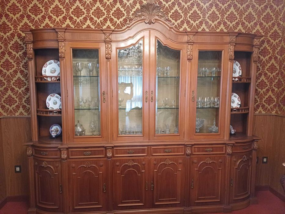 Móveis de estilo clássico