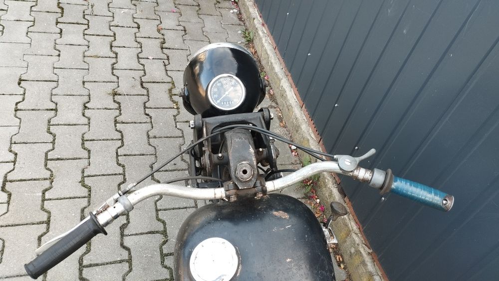 Iż 350 1950r zarejestrowany na białe tablice