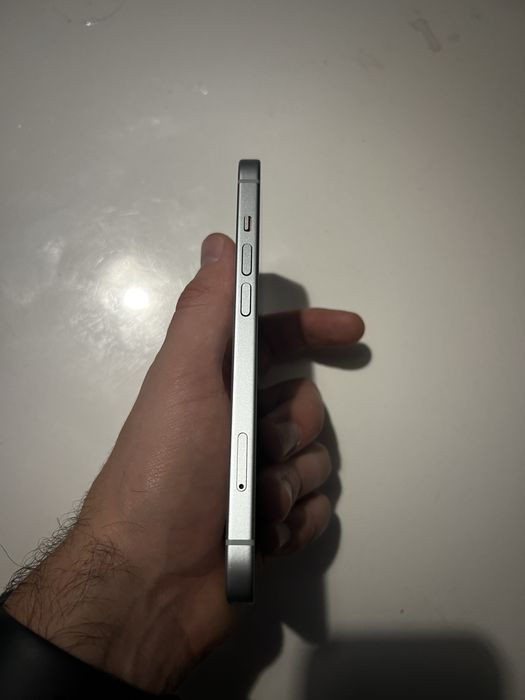 iPhone 15 128GB niebieski, zamienię na android