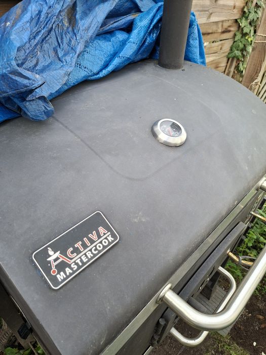 Grill weglowy duży żeliwne palenisko