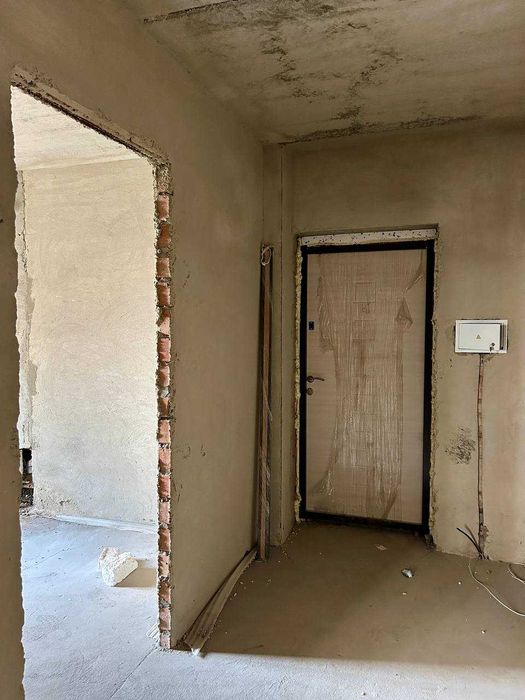 Трикімнатна квартира на першому поверсі, інд.опалення, право власності