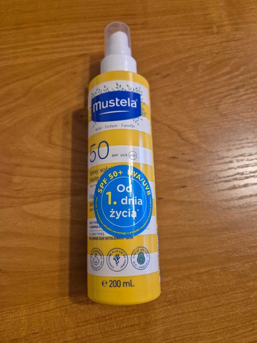 Mustela Family Sun Spray SPF 50+, spray przeciwsłoneczny do twarzy i ciała