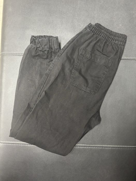Joggery z dziurami Bershka r. XS Joggersy