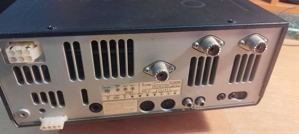 Трансивер IC-746pro. КХ+6м+2м (все по 100Вт), радіоприймач 0-60 МГц