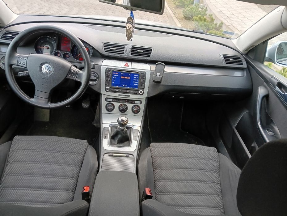 VW Passat B6 Sedan 2.0 TDI Climatronic Hak ISOFIX Tempomat