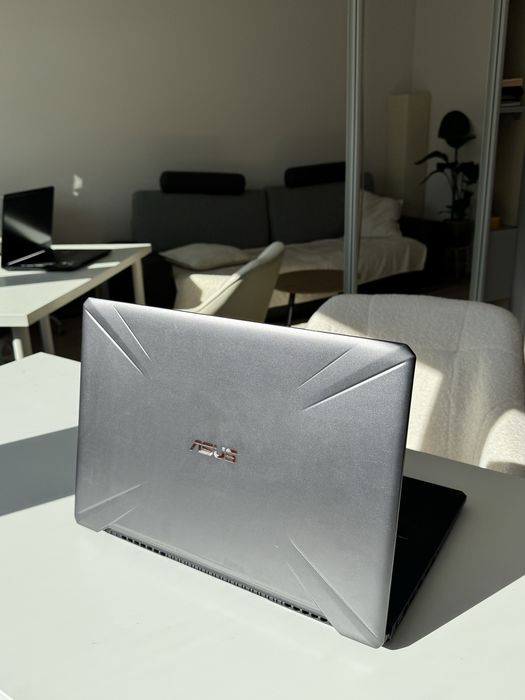 ASUS tuf gaming fx705d | Ryzen 7-3750H | 16gb RAM | GTX 1660 TI