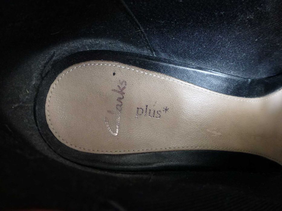 Clarks skórzane jesienne botki szpilki 40