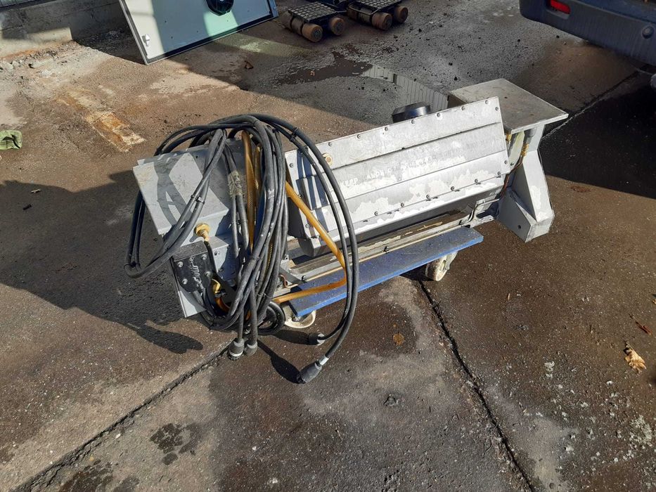 Haas VF5 / Mikron VCE1250   5-osi