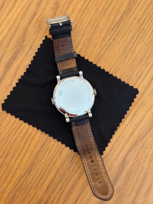 Relogio Fossil preto em excelente estado