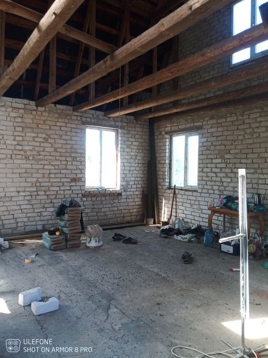 Продам дачу біля лісу