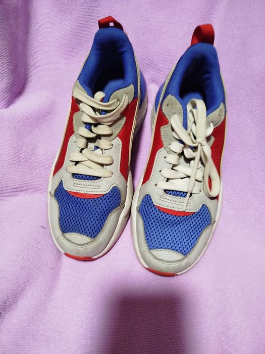 Продам кроссовки puma