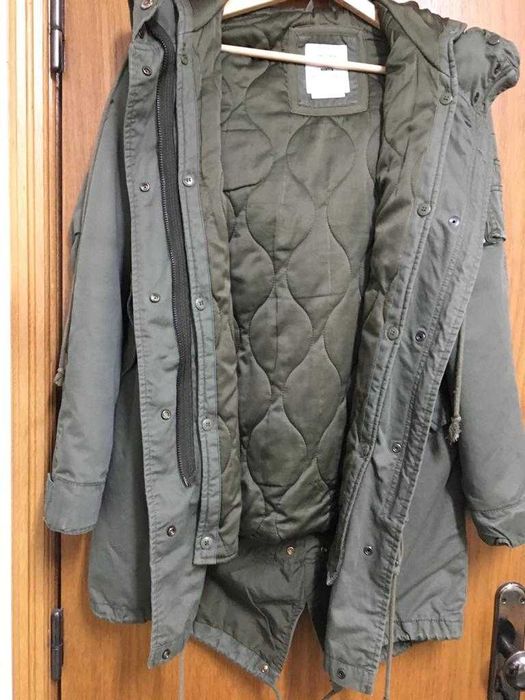 Parca Bershka com capuz