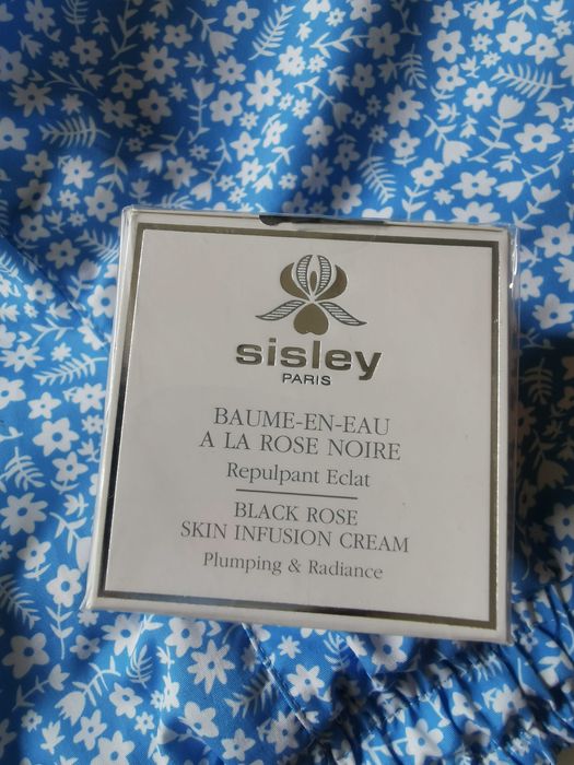 Baume-en-eau a la Rose Noite Sisley