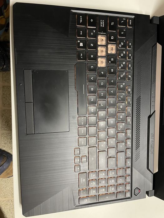 Portátil ASUS TUF Gaming A15 – Ryzen 9 4900H + GTX 1660 Ti