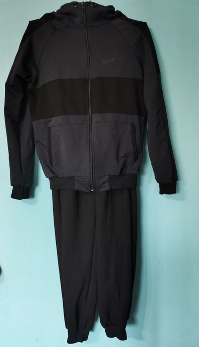 Спортивный костюм найк на зріст 146