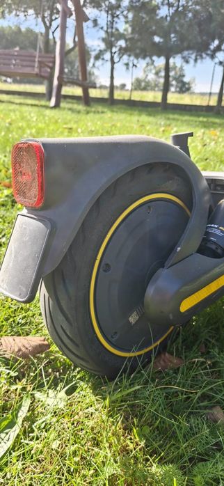 Segway Ninebot MAX G2 – Stan bdb! Zasięg do 70 km / Amortyzacja / Apple Find My